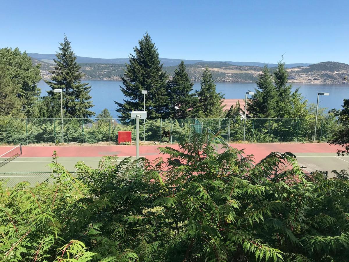 Cozystay Signature Lake Okanagan Resort Κελόουνα  Εξωτερικό φωτογραφία