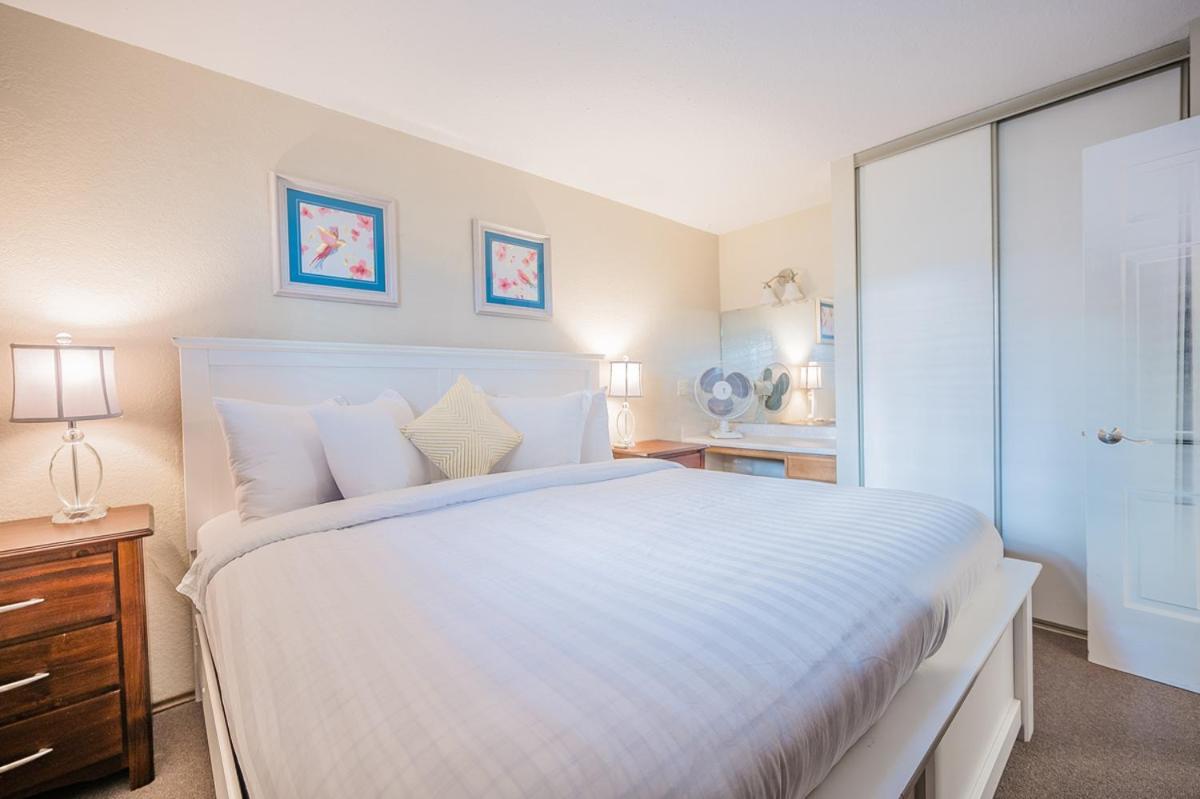Cozystay Signature Lake Okanagan Resort Κελόουνα  Εξωτερικό φωτογραφία