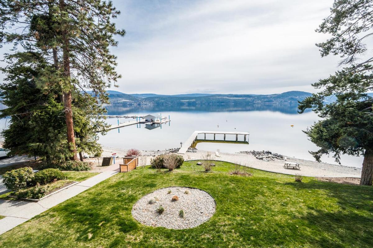 Cozystay Signature Lake Okanagan Resort Κελόουνα  Εξωτερικό φωτογραφία
